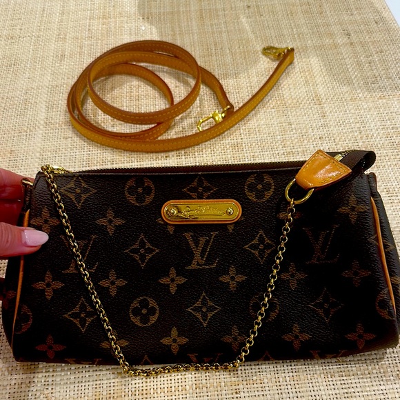 Authentic EVA Louis Vuitton shoulder bag with crossbody strap - Picture 1 of 11